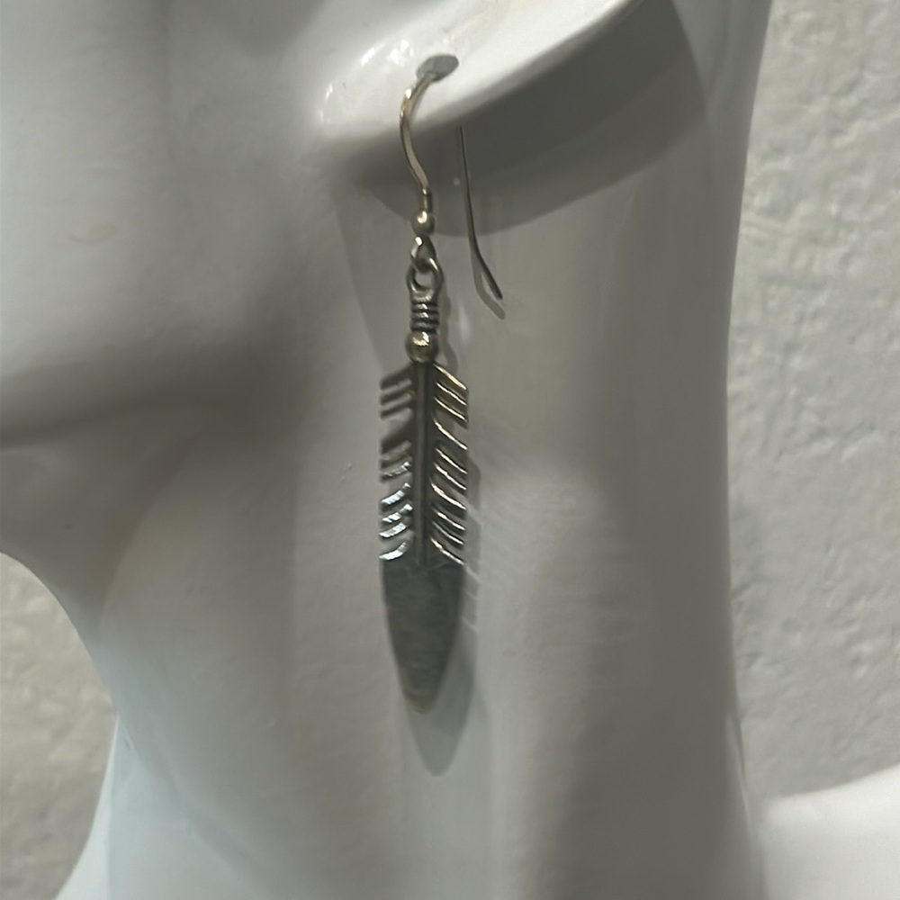 Fun Small Lightweight Sterling Silver Feather Nfr… - image 6